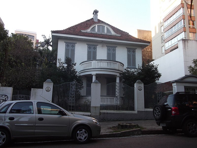 File:Palacete H. Theo Möller, Bairro Rio Branco, Porto Alegre, Brasil .JPG