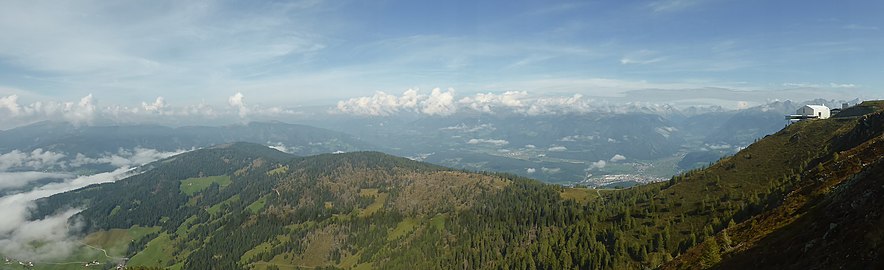 Vue depuis le Plan de Corones (Kronplatz) dans le Tyrol du Sud