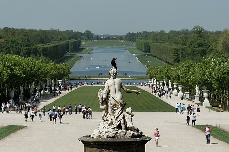 File:Parc de Versailles, parterre de Latone, Latone et ses enfants, Gaspard et Balthazar Marsy 02.jpg