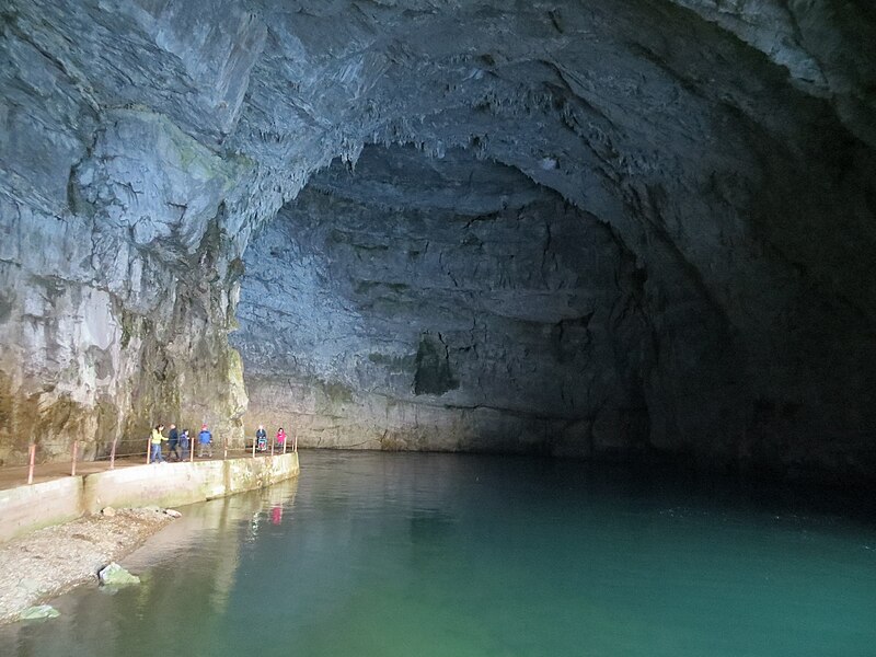 File:Planina Cave Slovenia - entrance.JPG