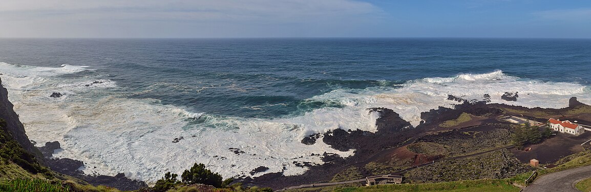 Ponta da Ferraria, Azores