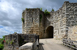 Porte-St-Jean du chateau d Chateau-Thierry