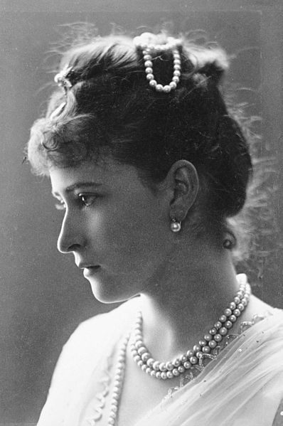File:Princess Elisabeth of Hesse 1887 (a).jpg