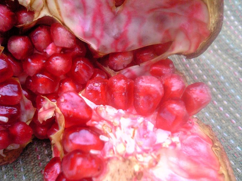 File:Punica granatum seed pulp ja.jpg