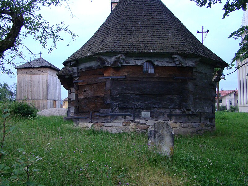 File:RO MM Remetea Chioarului wooden church 6.jpg