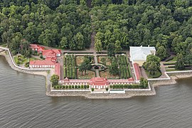 RUS-2016-Aerial-SPB-Peterhof Palace-Monplaisir Palace.jpg