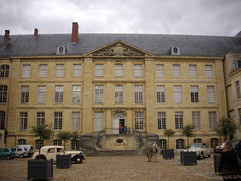 File:Reims - Abbaye Saint-Remi (01).JPG