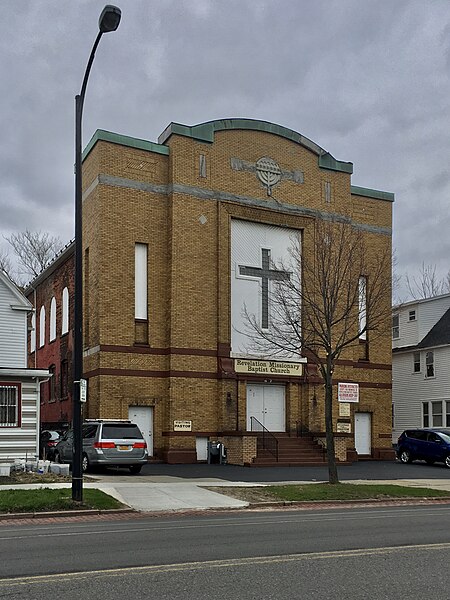 File:Revelation Missionary Baptist Church - fmr Ahavas Achim Fillmore Avenue Shul - Buffalo, New York - 20200410.jpg