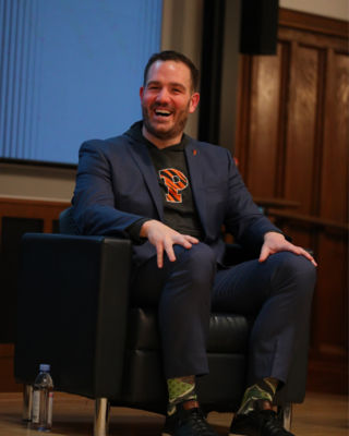 <span class="mw-page-title-main">Ross Tucker</span> American football player and sports broadcaster (born 1979)