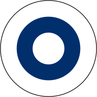 Rundel för Finska flygvapnet. Kokard i blå på vitt.
