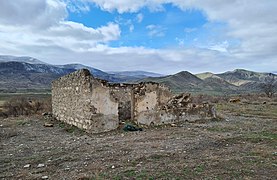 Ruined home in the city of Qubadli.jpg