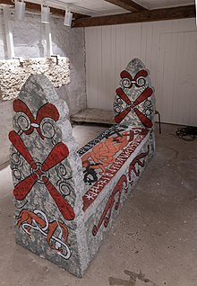 Reconstructed coffin in a small museum at Orberga kyrka. Runristade gravhallar vid Orberga kyrka 05.jpg