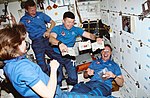 Миниатюра для Файл:S37-54-004 - Candid shot of STS-37 crew (Retouched).jpg