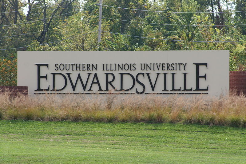 File:SIUE Entry Sign.JPG