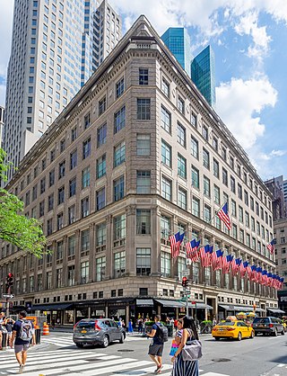 <span class="mw-page-title-main">Saks Fifth Avenue flagship store</span> Department store flagship in Manhattan, New York