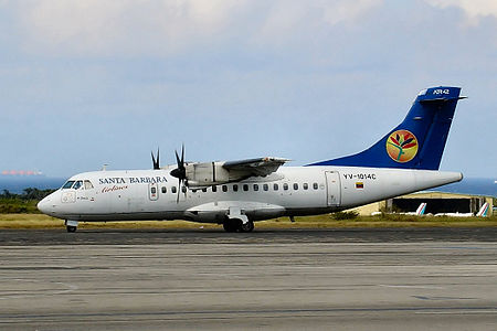 Santa Barbara Airlines ATR ATR-42-320 Callens-2.jpg