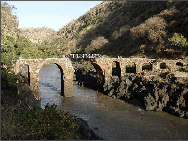 Sebara Dildiy (broken bridge in Amharic) was one of seven stone bridges built over the Blue Nile River during Fasilides reign.