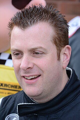 <span class="mw-page-title-main">Simon Belcher</span> British racing driver