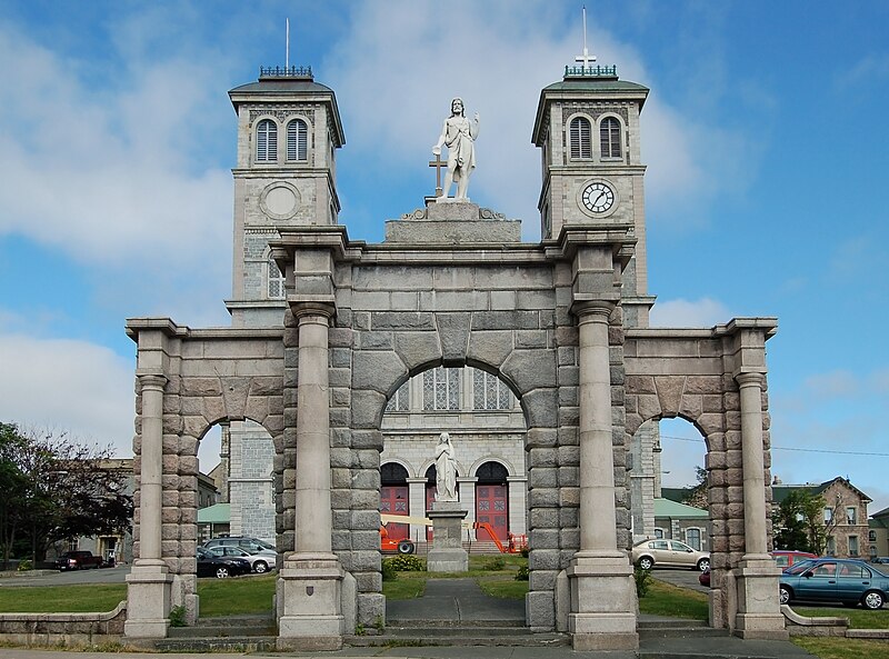 File:St John's Basilica gateway.jpg