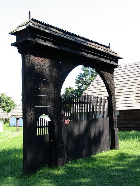 File:Székely gate in Cernat, historic region of Transylvania.jpg