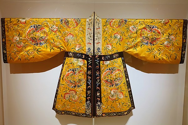 Theatrical robe with peaches, butterflies, bats, and clouds, China, Imperial Silk Manufactory, Suzhou, Qianlong period, 1736-1795 AD, silk - Peabody Essex Museum - DSC08007.jpg
