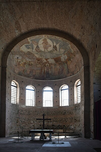 File:Thessaloniki, Rotunde des Galerius, Georgsrotunde (Ροτόντα, Άγιος Γεώργιος) (306 A.D.) (40884608403).jpg