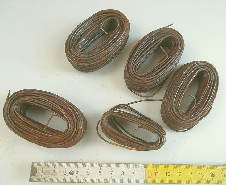 File:Tie wire.jpg