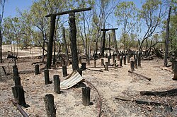 Timber stump mounts for vat at Croydon Consols Cyanide Plant (2005).jpg