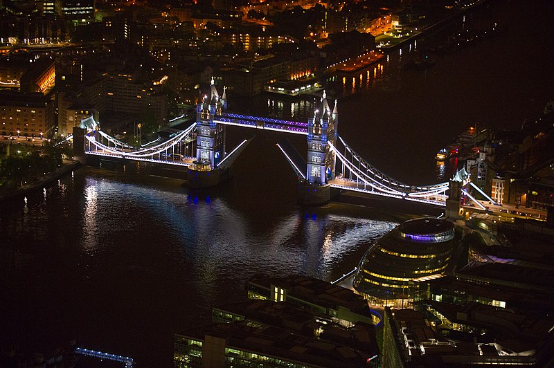 File:Tower Bridge, aerial view, white lights, bridge open.jpg