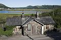 English: (missing text) Historic tollhouse at the southern end of Traeth Mawr embankment at Porthmadog, Wales. Deutsch: (missing text) Historisches Mauthaus am südlichen Ende des Traeth Mawr embankment bei Porthmadog, Wales.