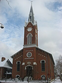 Německý evangelický luteránský kostel Nejsvětější Trojice, front.jpg