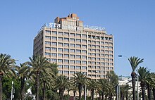 Foto av hovedkontoret til det tunisiske bankselskapet.