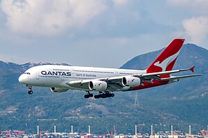 Qantas: Storia, Identità aziendale, Cabina