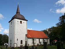 Vallda kyrka.jpg