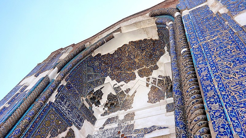 File:Vault of Blue Mosque.jpg