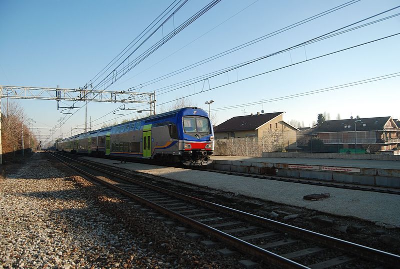 File:Vivalto Stazione di Alpignano.jpg