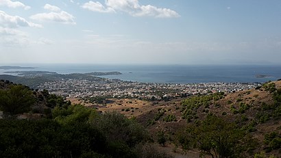 How to get to Βούλα with public transit - About the place