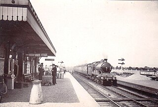 <span class="mw-page-title-main">Waddesdon railway station</span> Former GCML and Metropolitan Railway Station in Buckinghamshire