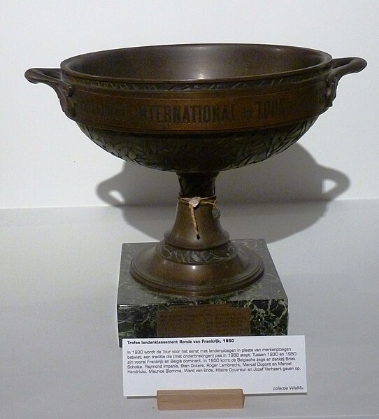 The team classification trophy for 1950, won by the Belgium team
