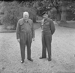 Winston_Churchill_during_the_Second_World_War_in_the_United_Kingdom_H38661.jpg