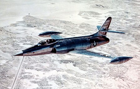 XF-90 inflight USAFM.jpg