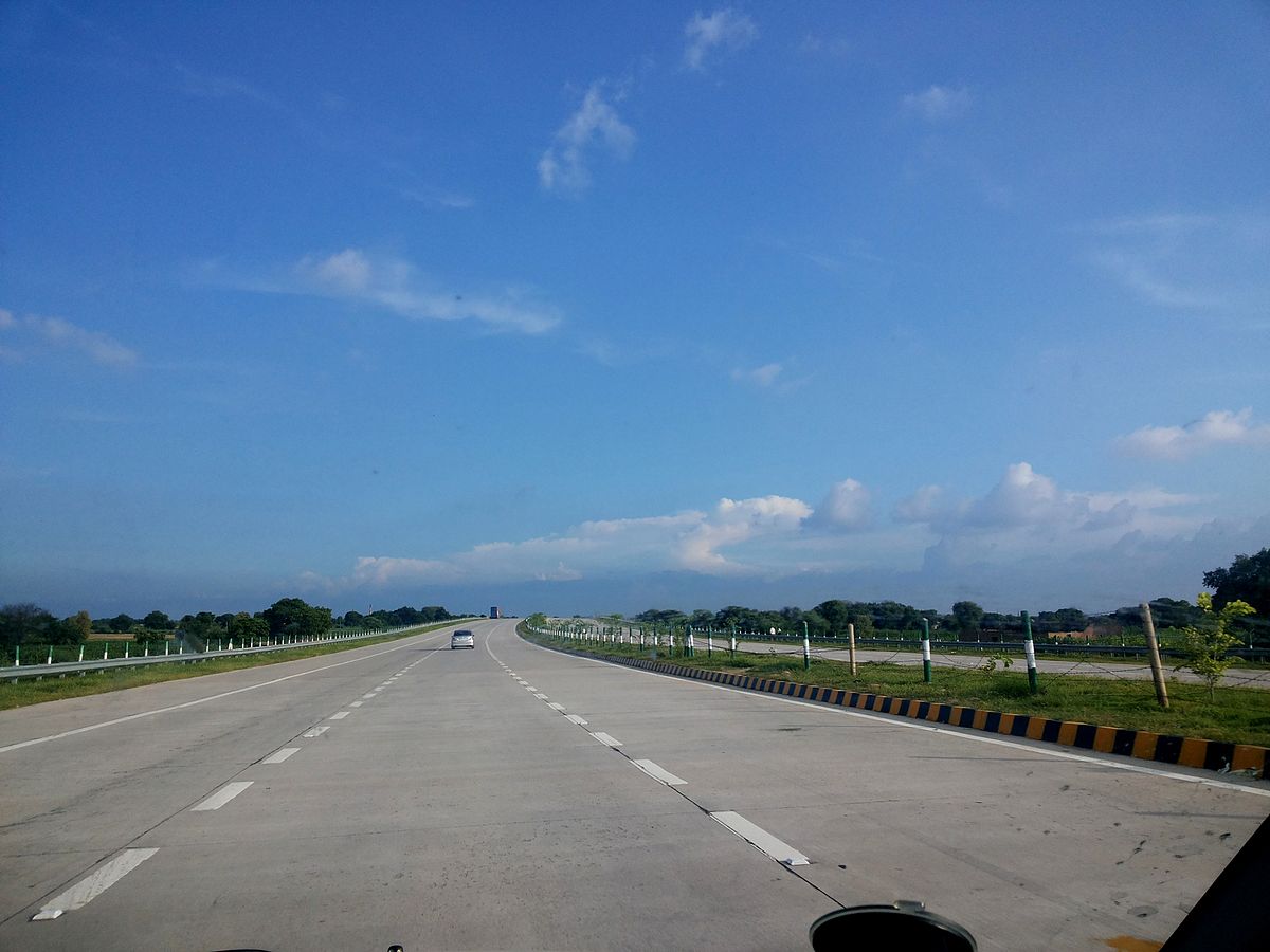 Agra - Lucknow Expressway | 302+ kms | 6 lanes | Completed | Page 20 |  SkyscraperCity Forum