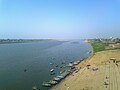 Yamuna noen få kilometer fra samløpet med Ganges.