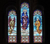 Stained glass window of Virgin Mary in Église Saint-Martin de Saint-Martin-de-Valamas (Mobert, Lyon, 1947)