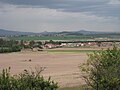 Čeština: Pohled na Úpohlavy od jihozápadu. Okres Litoměřice, Česká republika. English: Úpohlavy village as seen from southwest, Litoměřice District, Czech Republic.