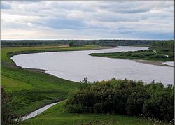 Řeka západně od města Ťumeň