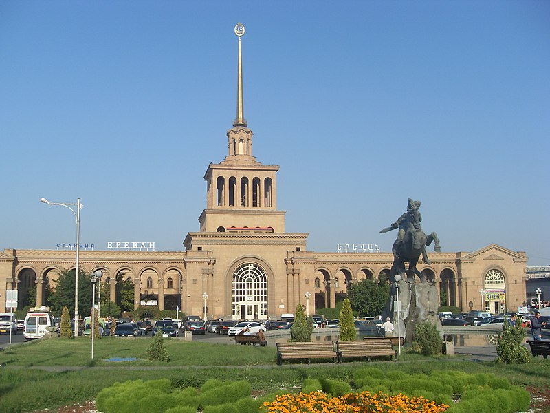 File:Հուշարձան Սասունցի Դավիթ 04.JPG