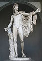 Leochares, Belvederski Apolon, okoli 130 – 140 n. št.. Rimska kopija po grškem bronastem originalu iz 330–320 pr. n. št., Vatikanski muzeji