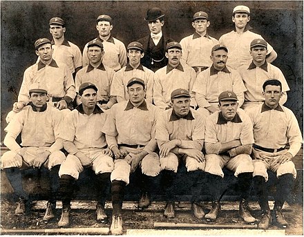 1900 Pittsburgh Pirates team photograph