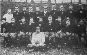 1914 Fordham Maroon tim sepak bola.png